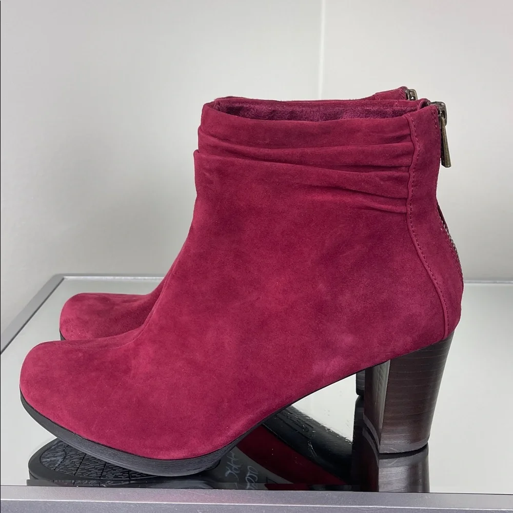 Bella Vita Wine 3” Bootie Ladies Size 7.5 Extra Wide